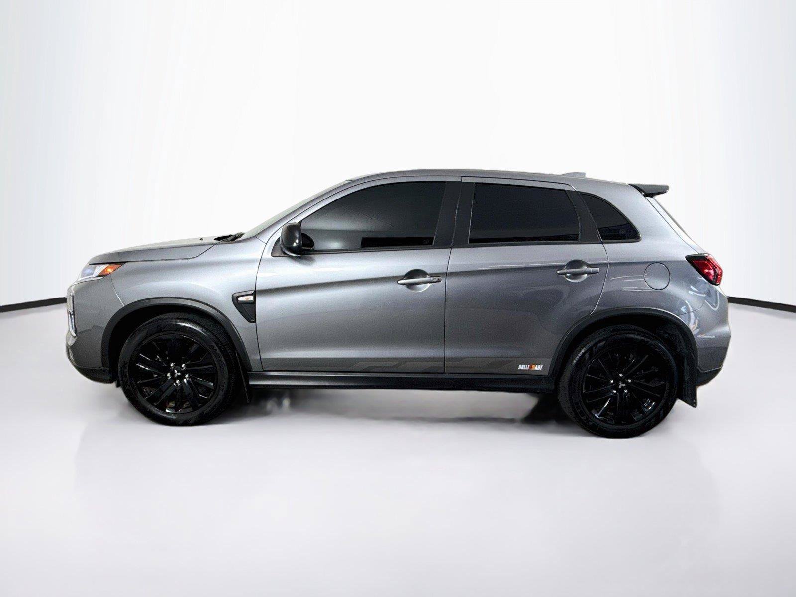 Used 2026 Mitsubishi Outlander Sport AWD image 2