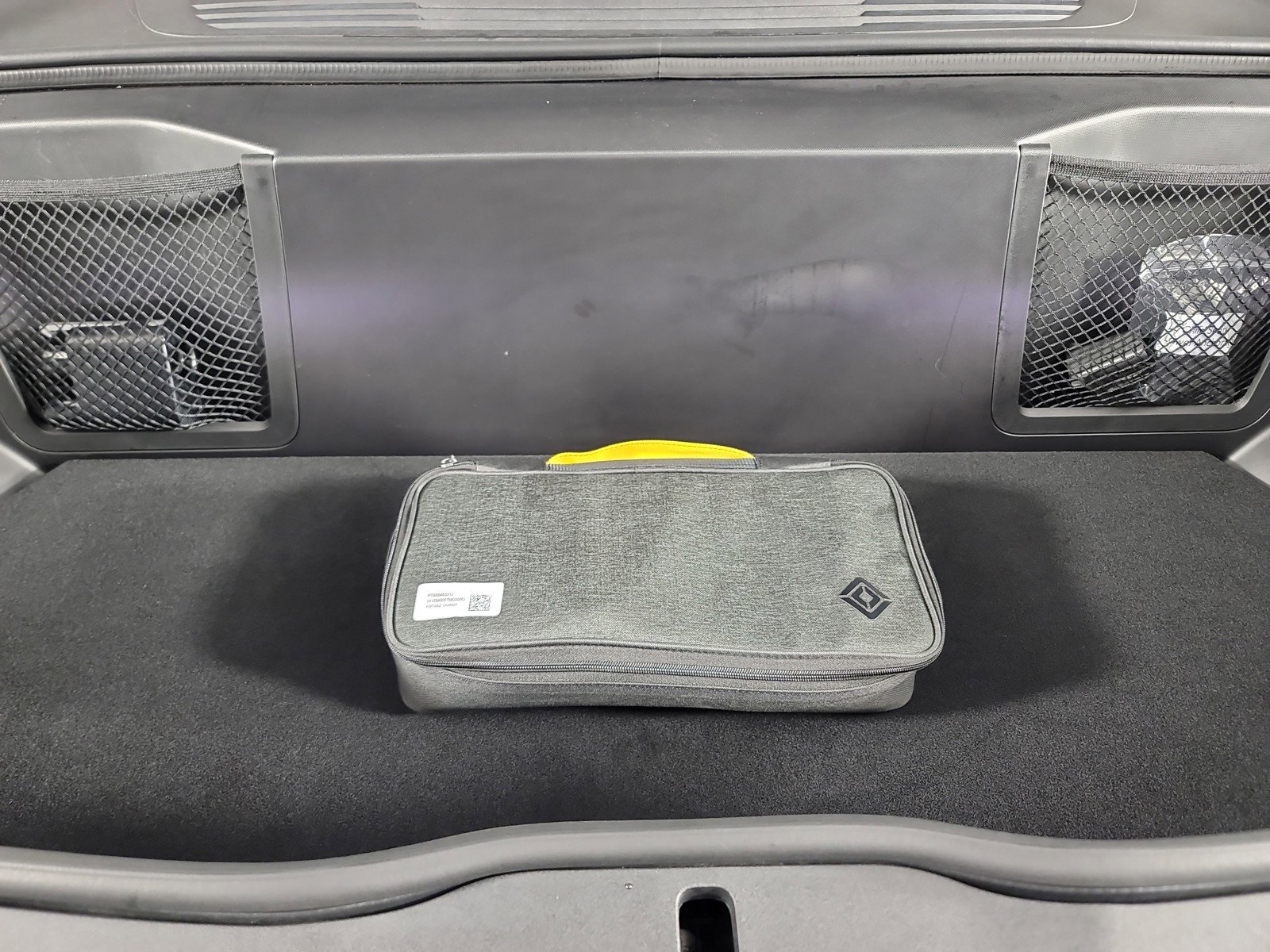 Used 2025 Rivian R1T Adventure image 14