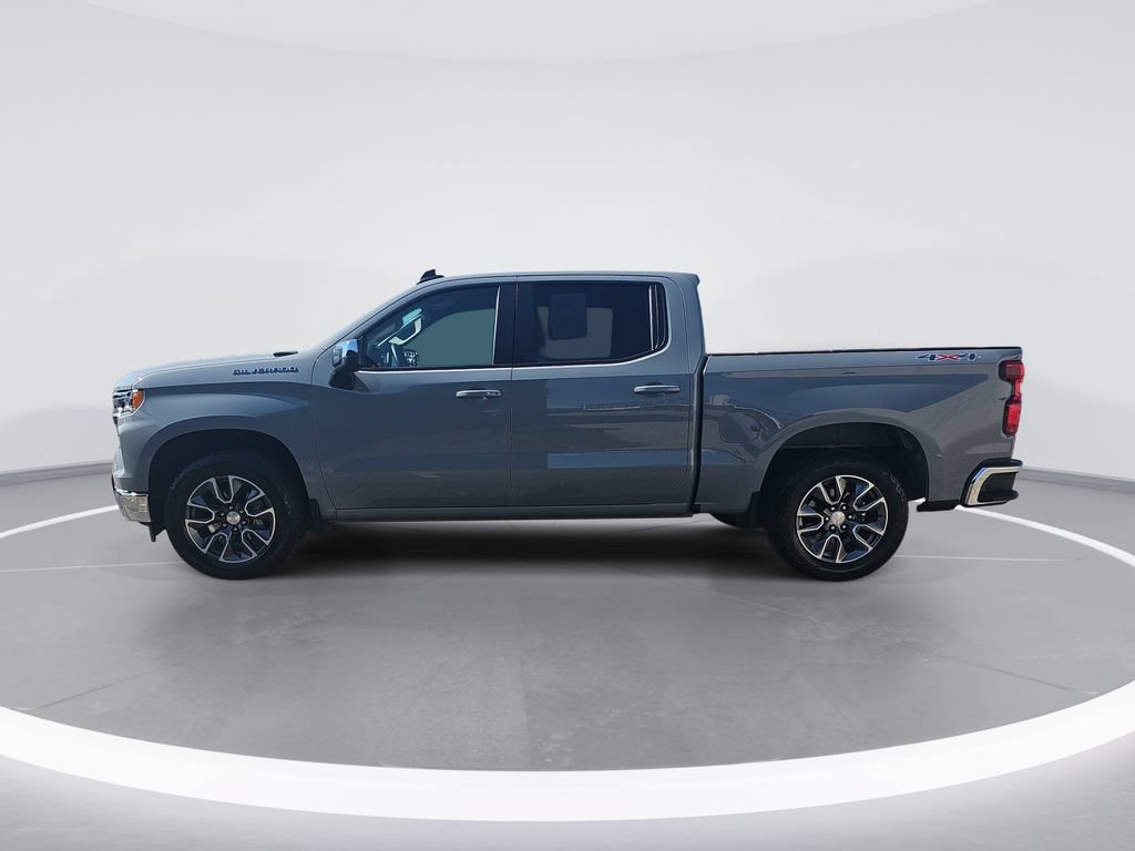 Used 2024 Chevrolet Silverado 1500 LT AWD/4WD image 7