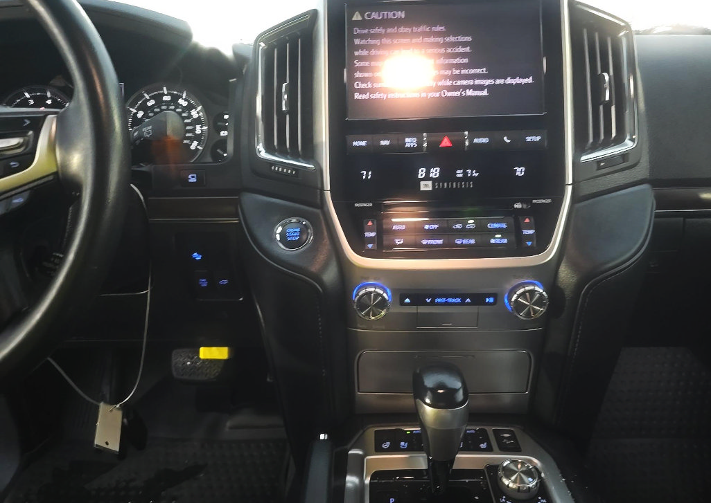 Used 2018 Toyota Land Cruiser AWD/4WD image 8