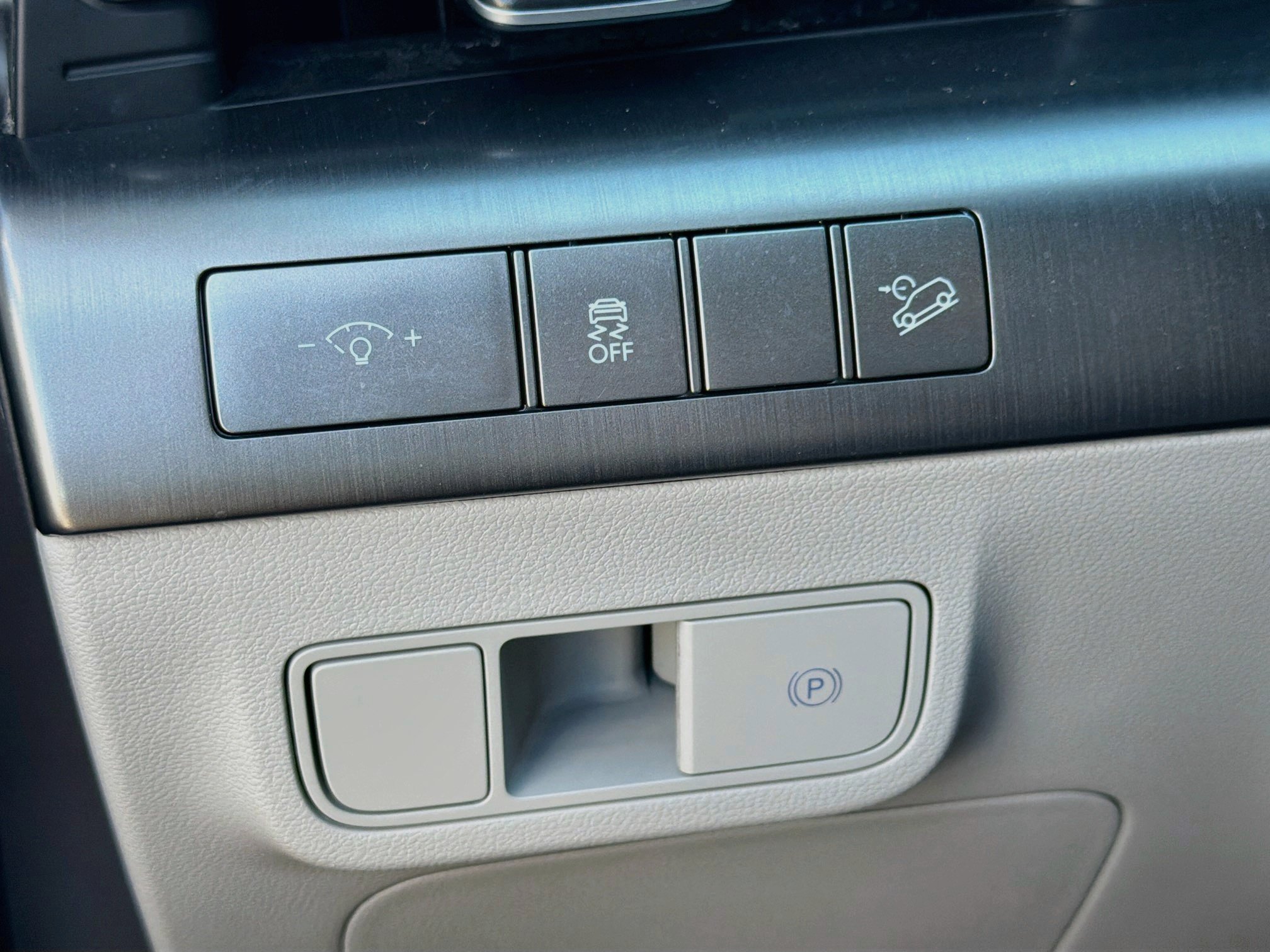 Used 2025 Hyundai Kona SEL AWD/4WD image 17