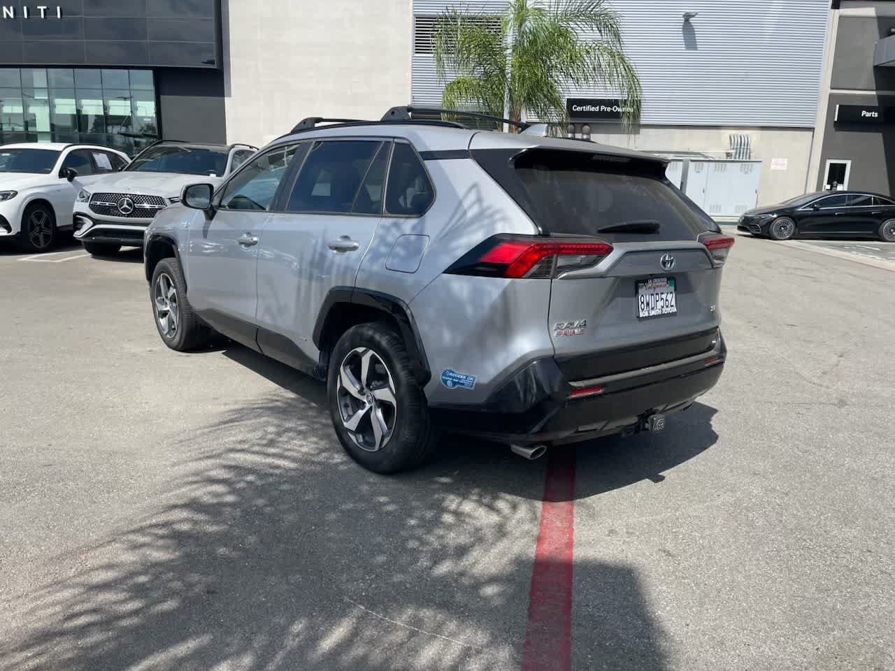 Used 2021 Toyota RAV4 SE w/ Weather & Moonroof Package AWD/4WD image 2