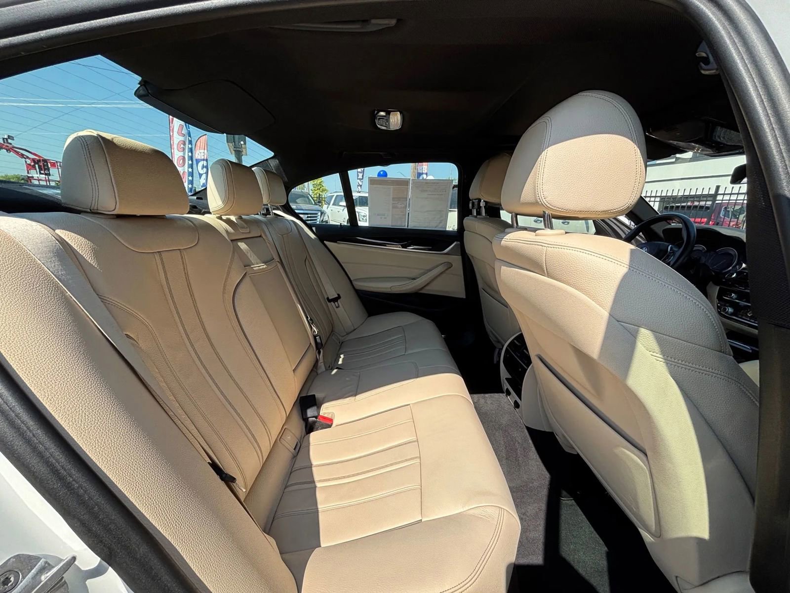 Used 2018 BMW 540i xDrive image 35