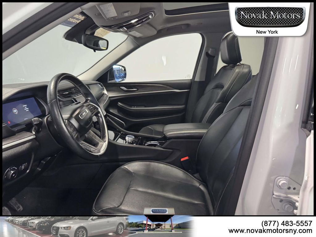 Used 2021 Jeep Grand Cherokee L Limited image 12