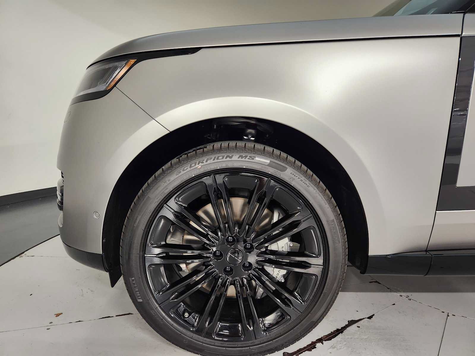 New 2026 Land Rover Range Rover SE AWD/4WD image 11