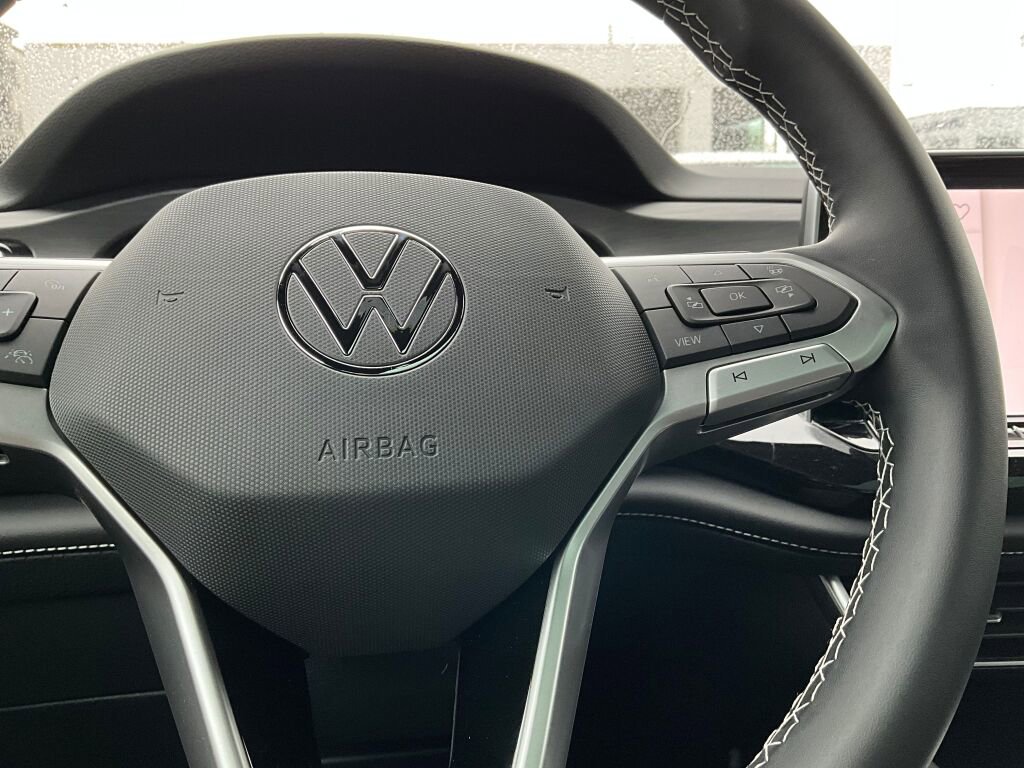 New 2025 Volkswagen Atlas Cross Sport SE image 23