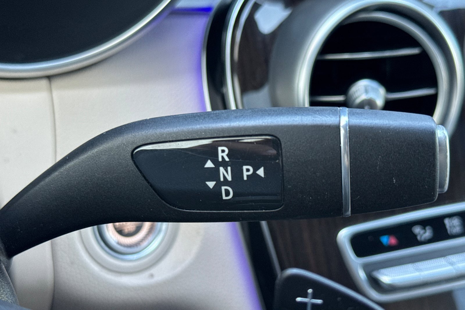 Used 2021 Mercedes-Benz GLC 300 4MATIC Coupe image 25