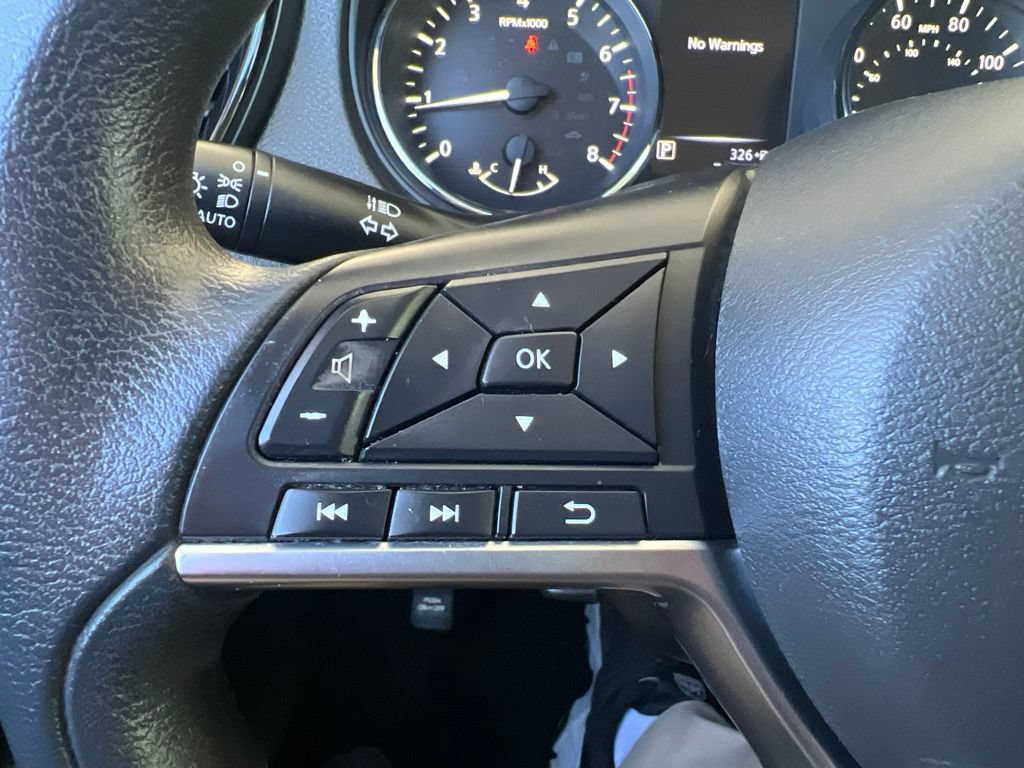 Used 2017 Nissan Rogue Sport SV AWD/4WD image 60