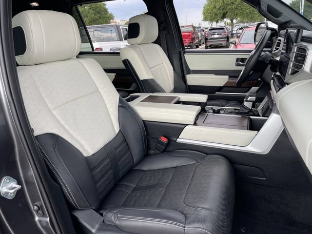 Used 2024 Toyota Sequoia Capstone AWD/4WD image 28