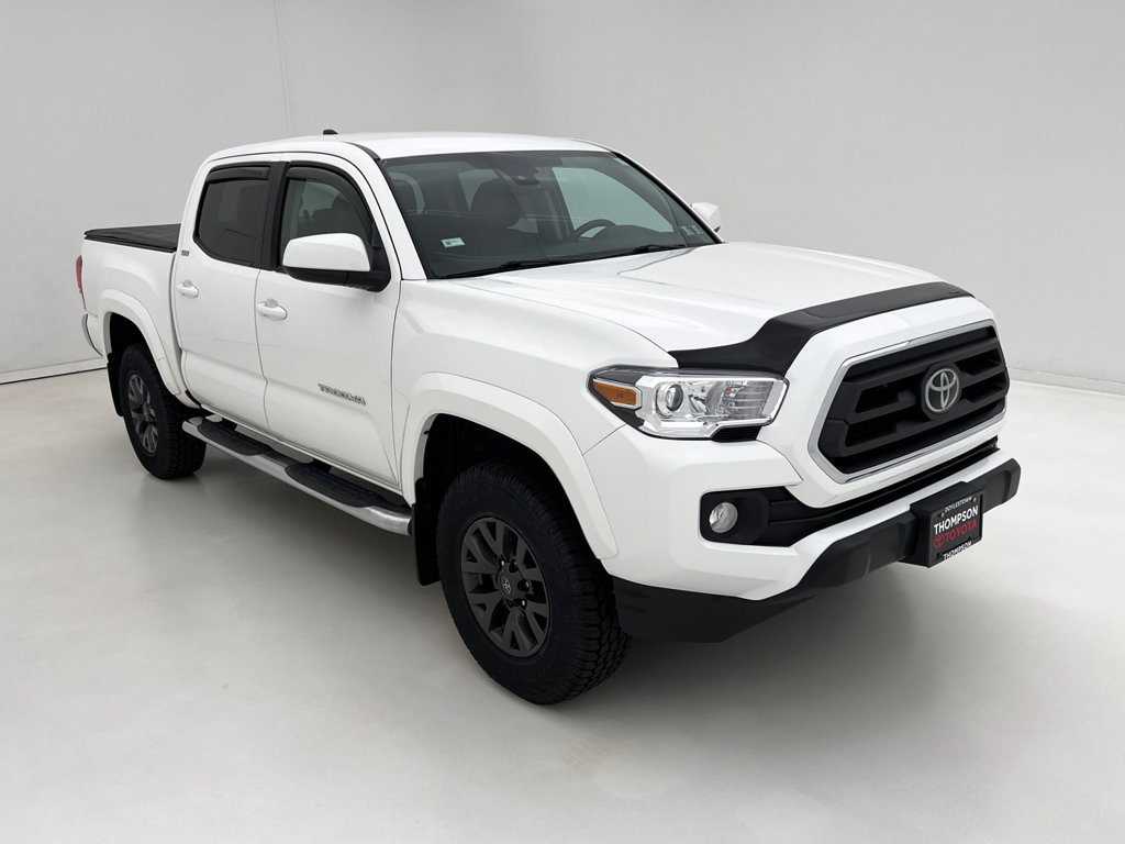 Used 2022 Toyota Tacoma SR5 AWD/4WD image 2