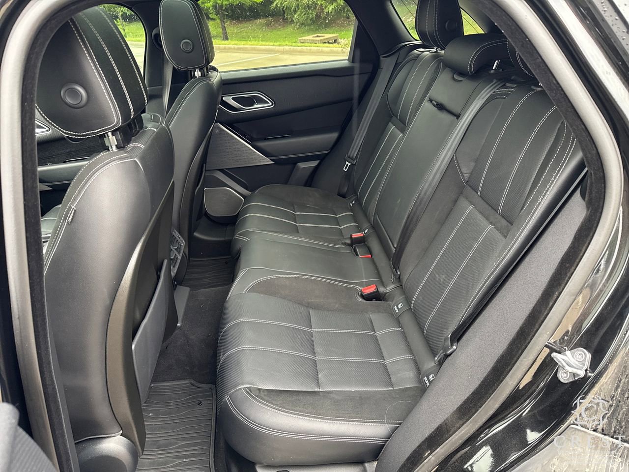 Used 2020 Land Rover Range Rover Velar R-Dynamic S AWD/4WD image 13