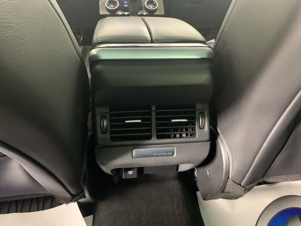 Used 2020 Land Rover Range Rover Evoque SE image 35