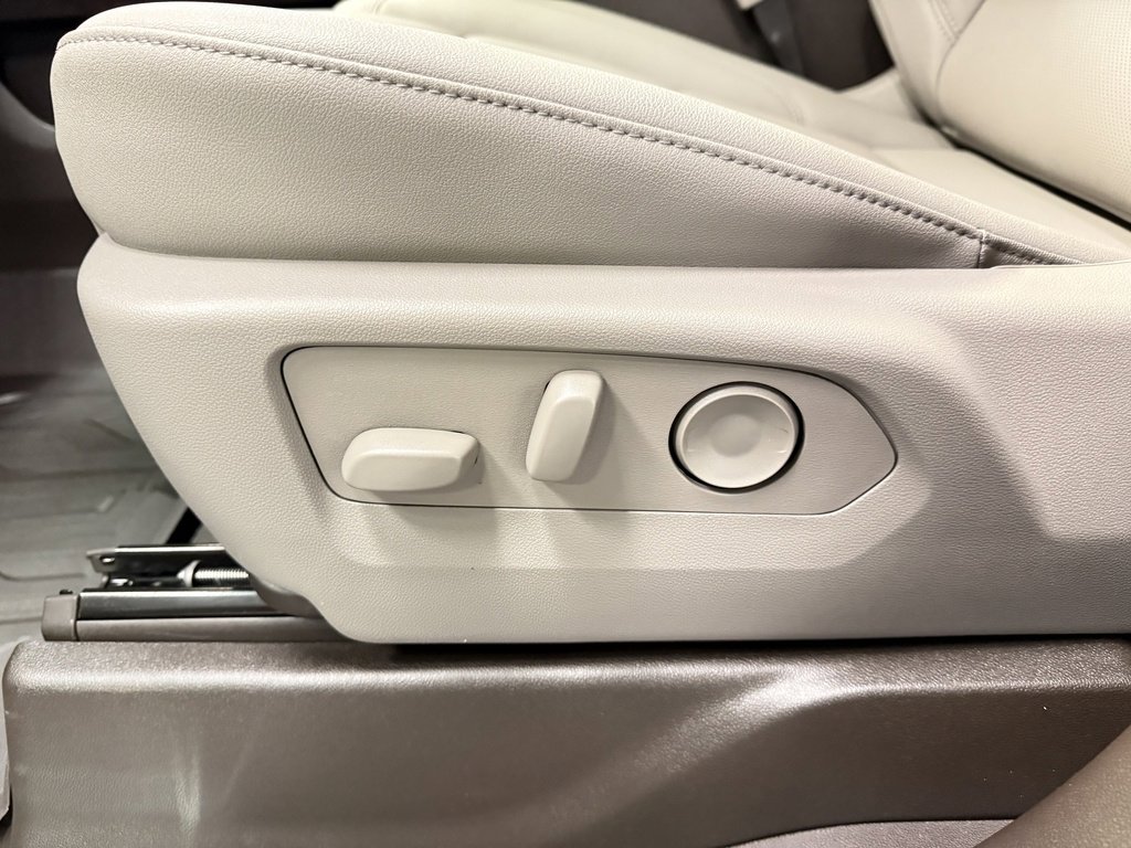 New 2026 GMC Sierra 1500 SLT w/ SLT Premium Package image 25