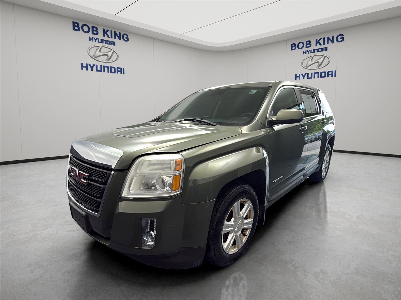 Used 2015 GMC Terrain SLE AWD/4WD image 1