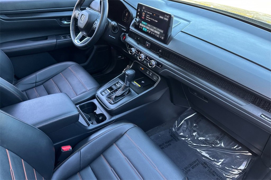 Used 2025 Honda CR-V Sport-L image 14