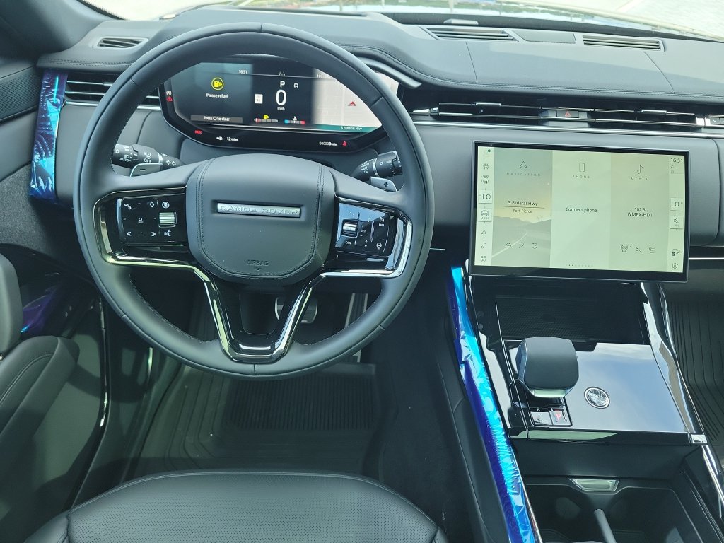 New 2026 Land Rover Range Rover Sport Dynamic SE AWD/4WD image 19