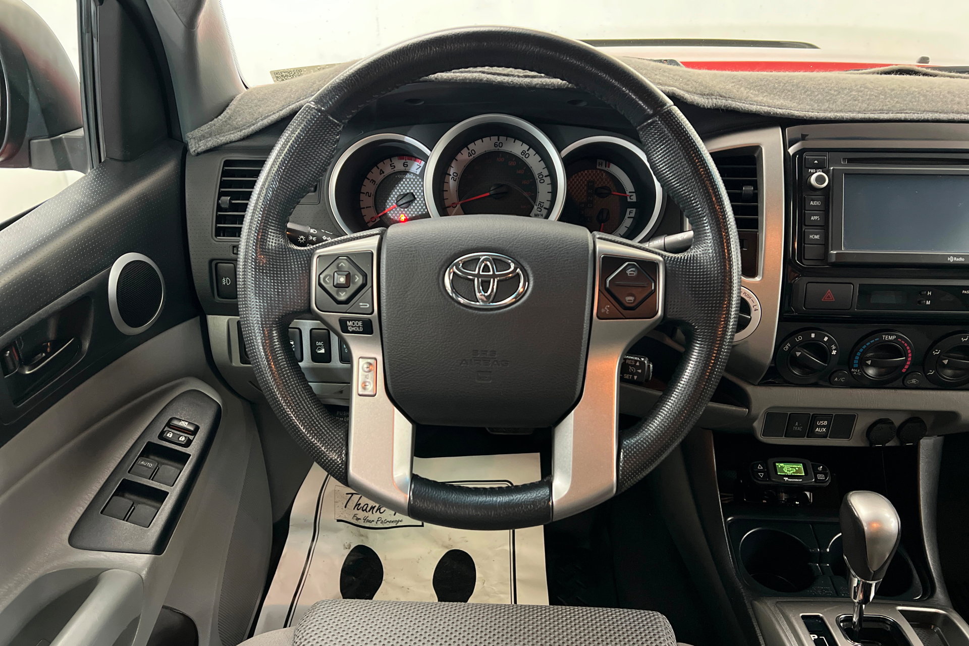 Used 2014 Toyota Tacoma w/ TRD Off-Road Package image 12