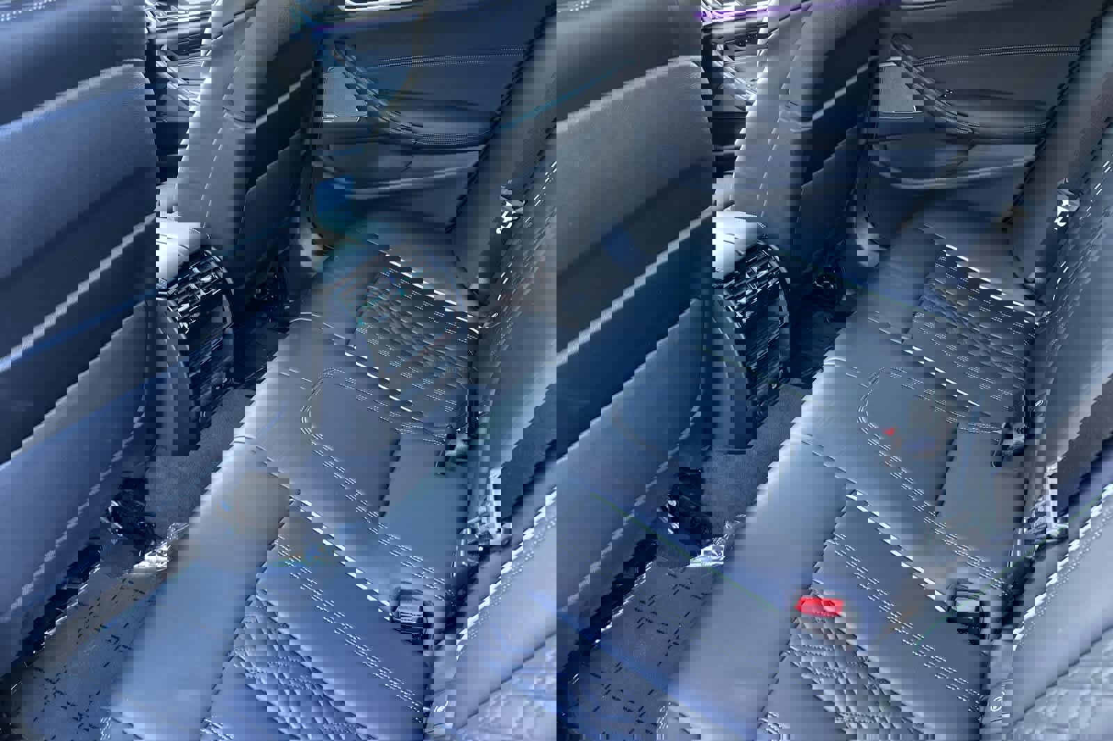 Used 2021 BMW 540i w/ Executive Package image 4