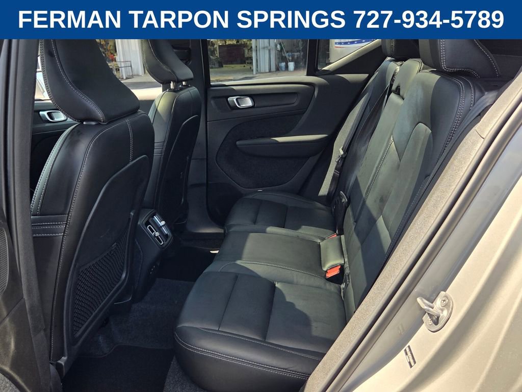 Certified 2025 Volvo XC40 B5 Plus image 13
