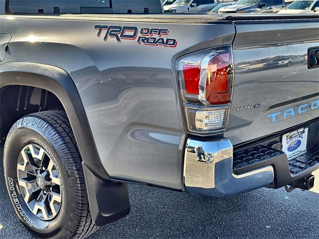 Used 2020 Toyota Tacoma TRD Off-Road image 14