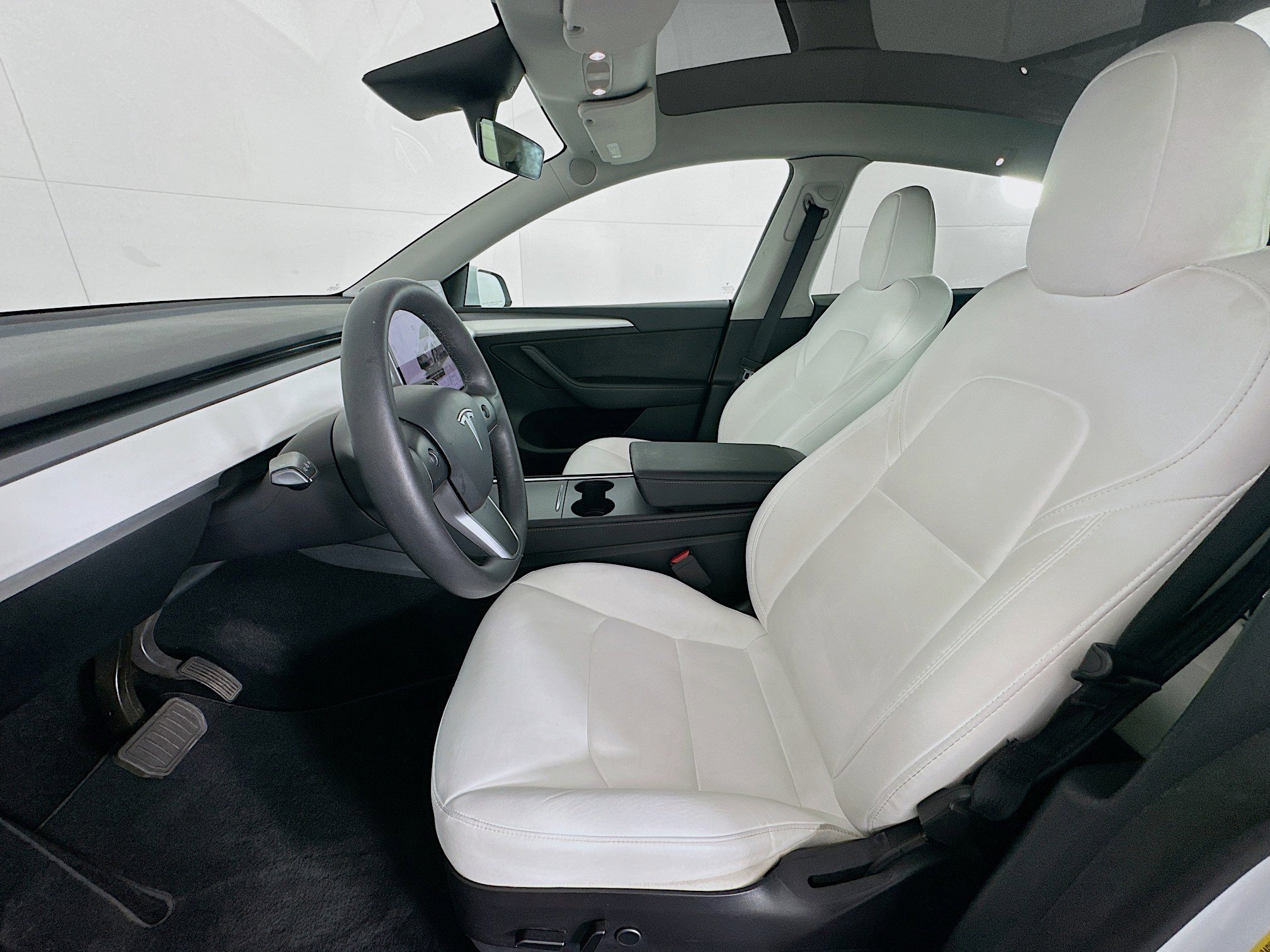 Used 2023 Tesla Model Y Long Range AWD/4WD image 13