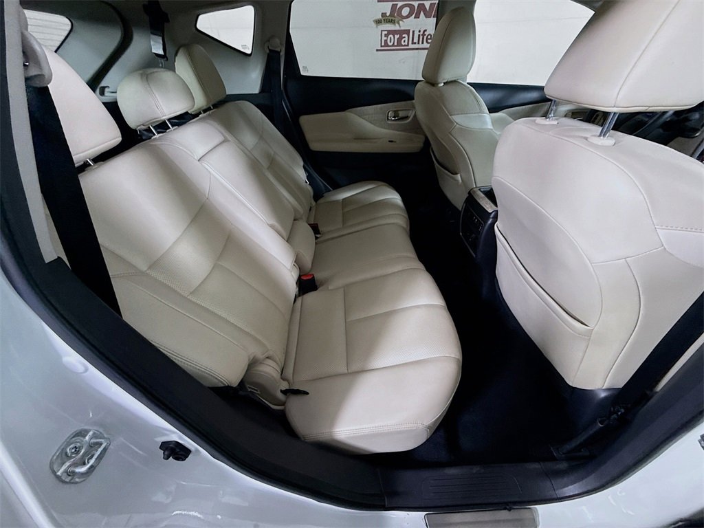 Used 2020 Nissan Murano SL w/ Moonroof Package image 32
