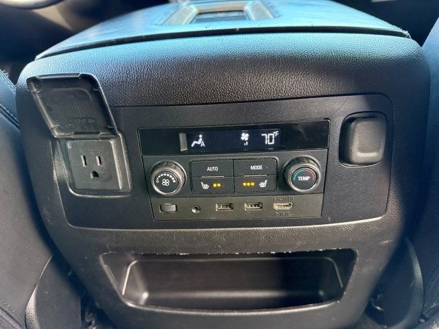 Used 2017 GMC Yukon Denali w/ Open Road Package image 26