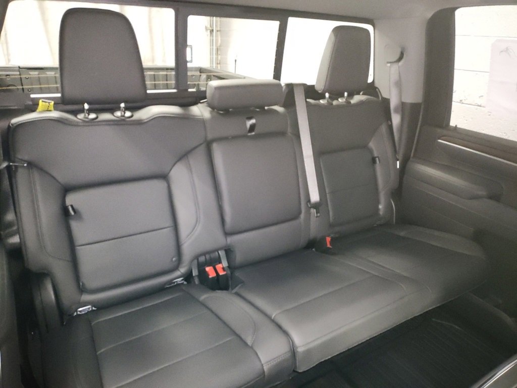 New 2026 GMC Sierra 2500 SLT image 11