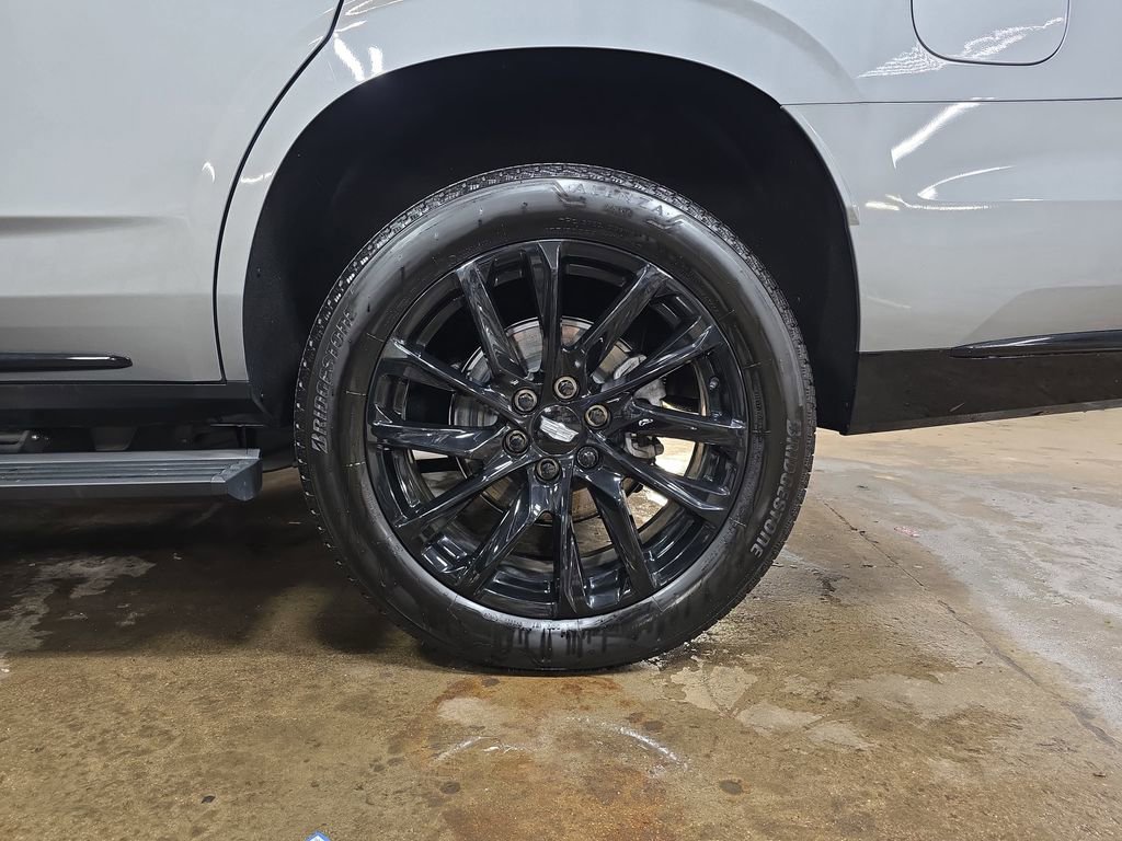 Used 2024 Cadillac Escalade Sport w/ LPO, ONYX Package image 39