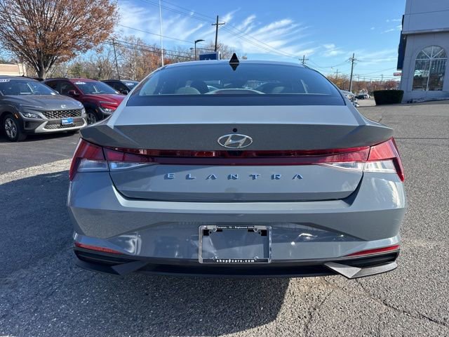 Certified 2023 Hyundai Elantra SEL w/ Convenience Package image 17