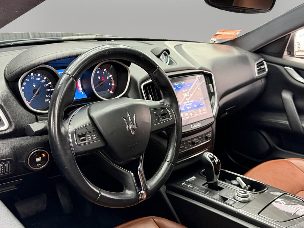 Used 2018 Maserati Ghibli RWD image 15