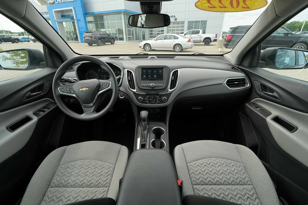 Used 2022 Chevrolet Equinox LS AWD/4WD image 26
