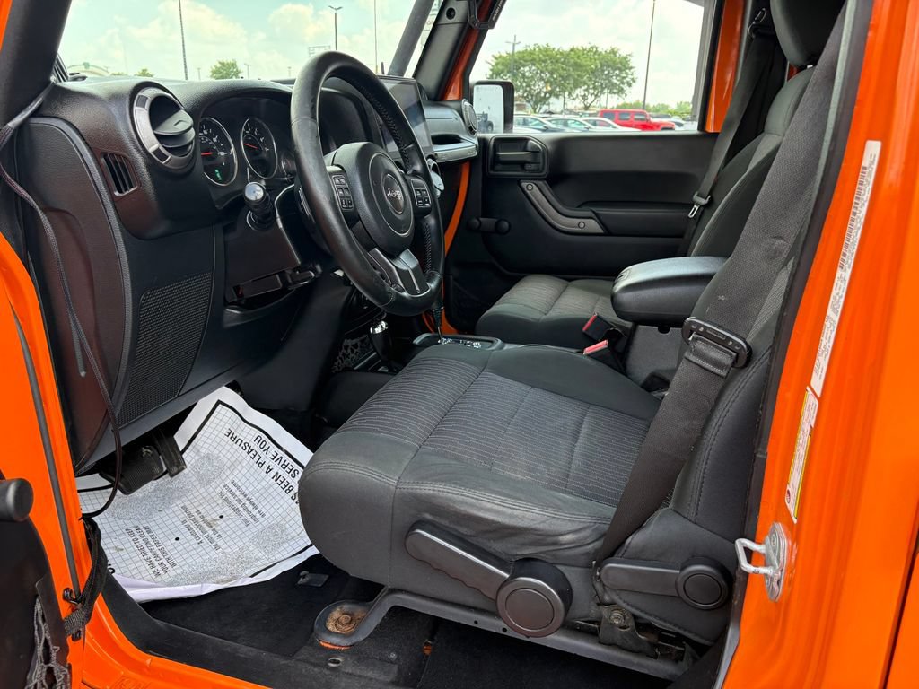Used 2012 Jeep Wrangler Unlimited Sport w/ Connectivity Group AWD/4WD image 14