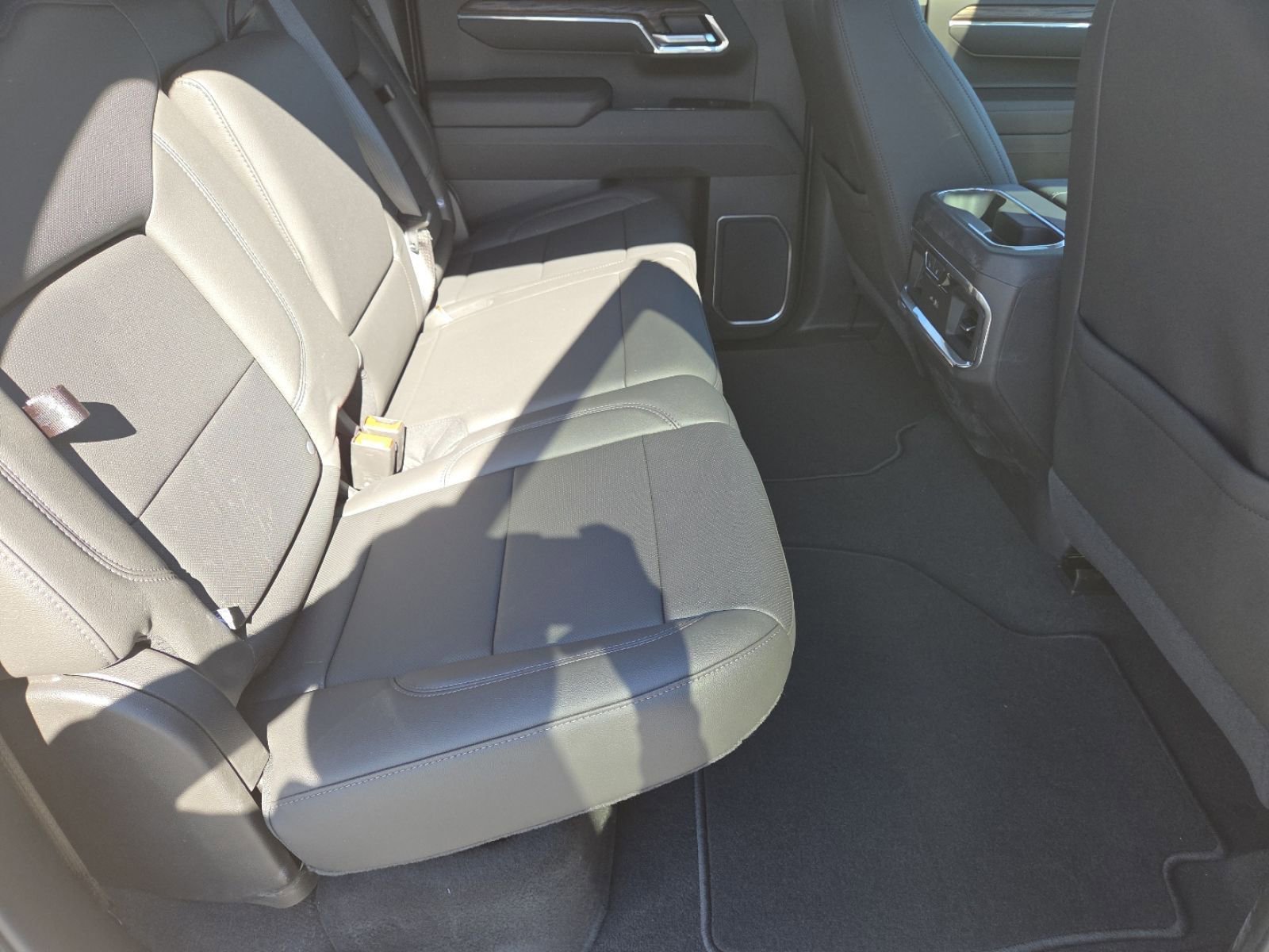 New 2026 GMC Sierra 1500 SLT w/ SLT Premium Package image 25