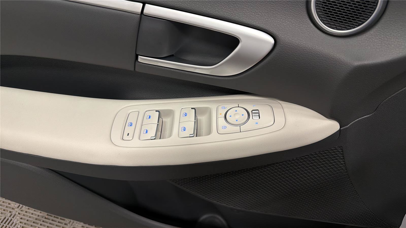 New 2026 Hyundai Sonata SEL FWD image 23