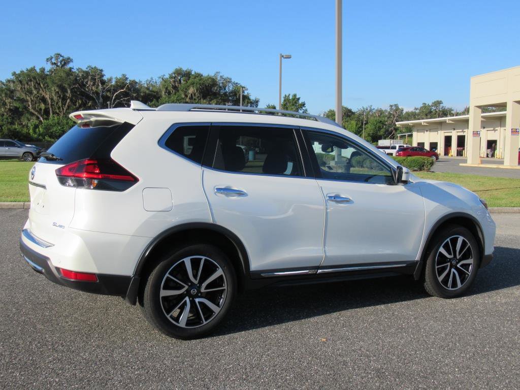Used 2020 Nissan Rogue SL w/ Premium Package AWD/4WD image 6