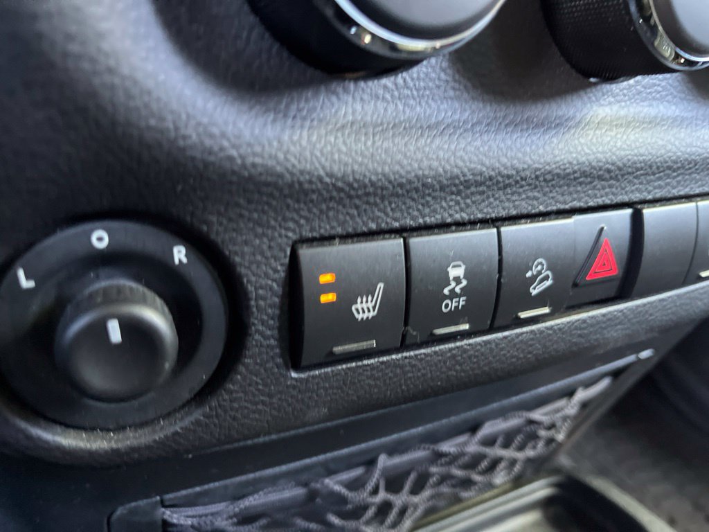Used 2017 Jeep Wrangler Rubicon AWD/4WD image 31
