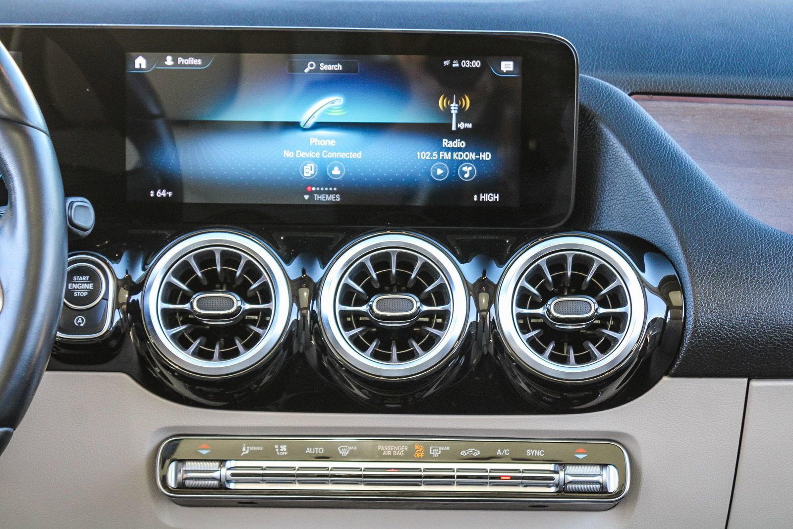 Certified 2022 Mercedes-Benz GLA 250 4MATIC image 15