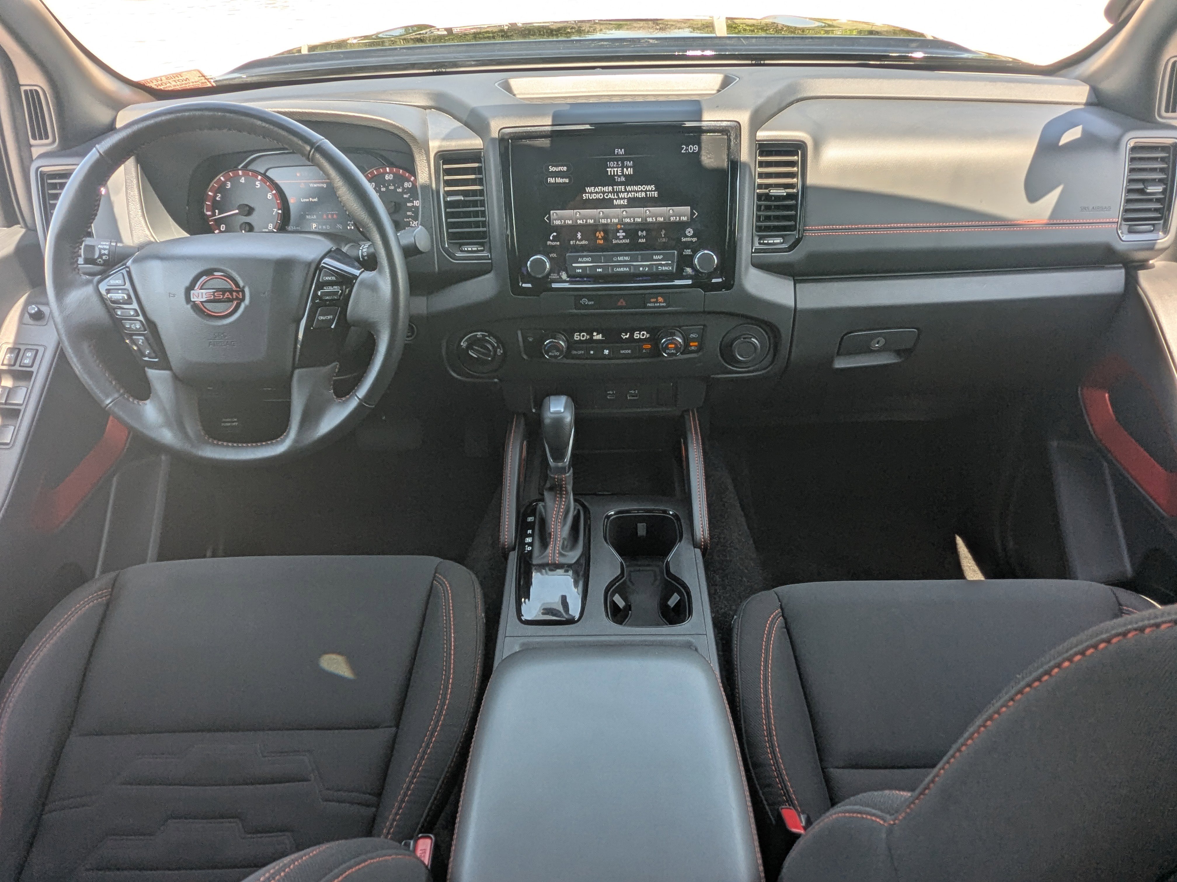 Used 2024 Nissan Frontier PRO-4X w/ Off-Road Protection Package image 19