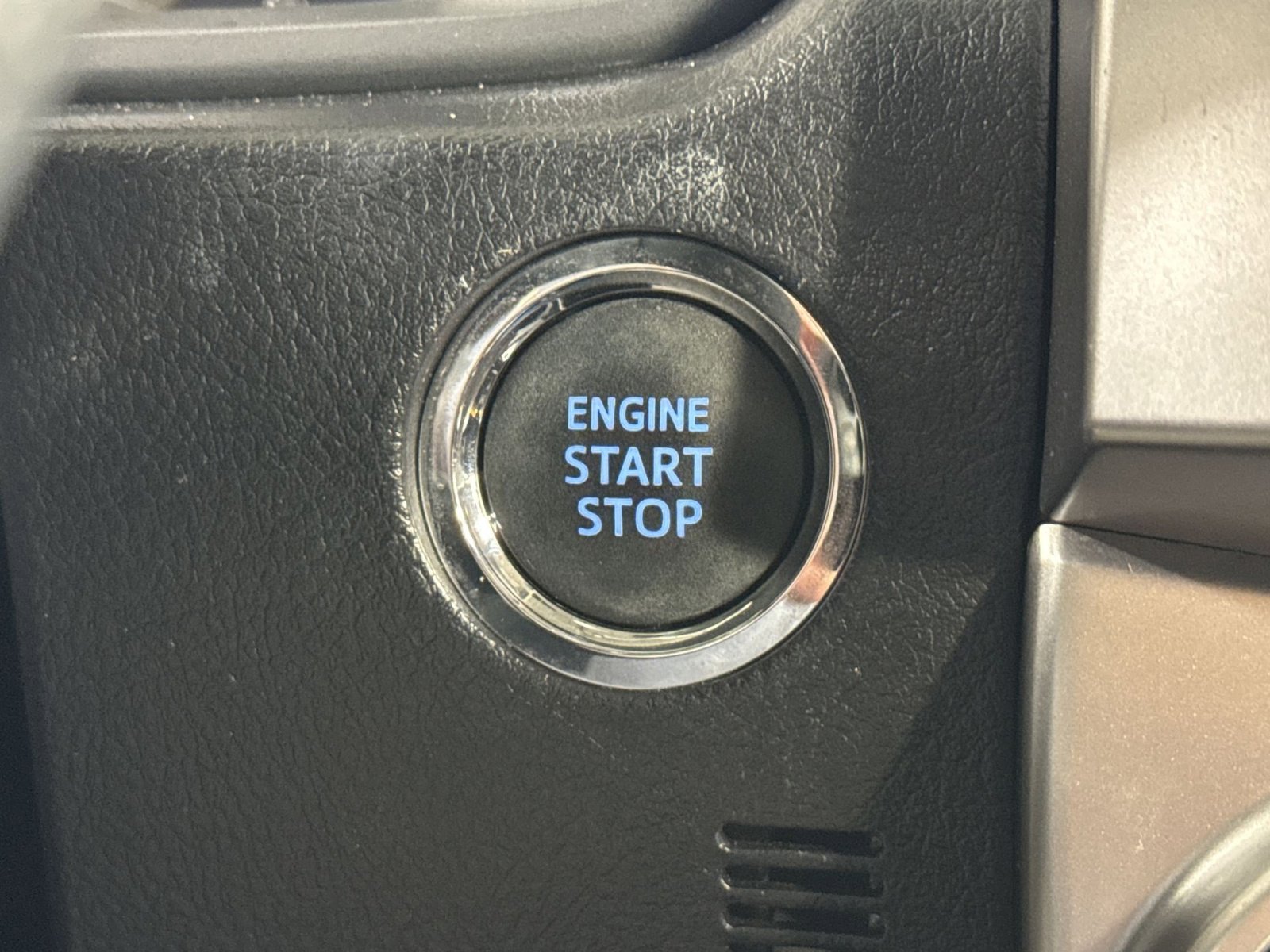 Used 2023 Toyota 4Runner SR5 image 34