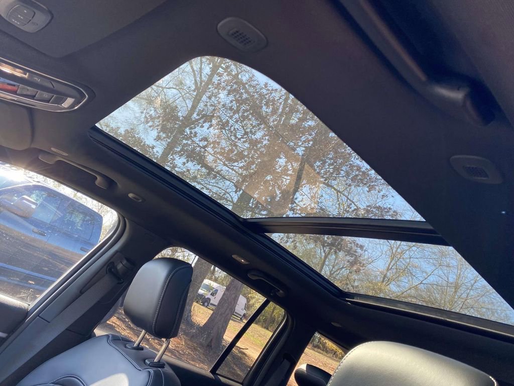 New 2026 Jeep Grand Cherokee Limited w/ Luxury Tech Group II image 42