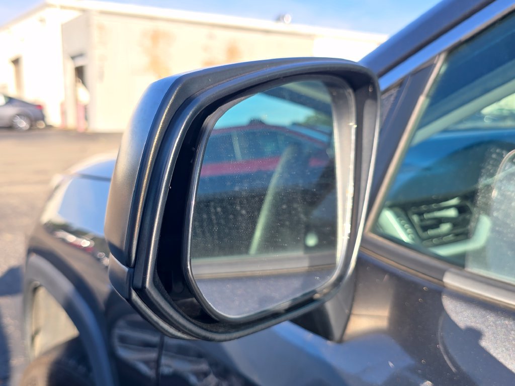 Used 2021 Toyota RAV4 LE AWD/4WD image 26