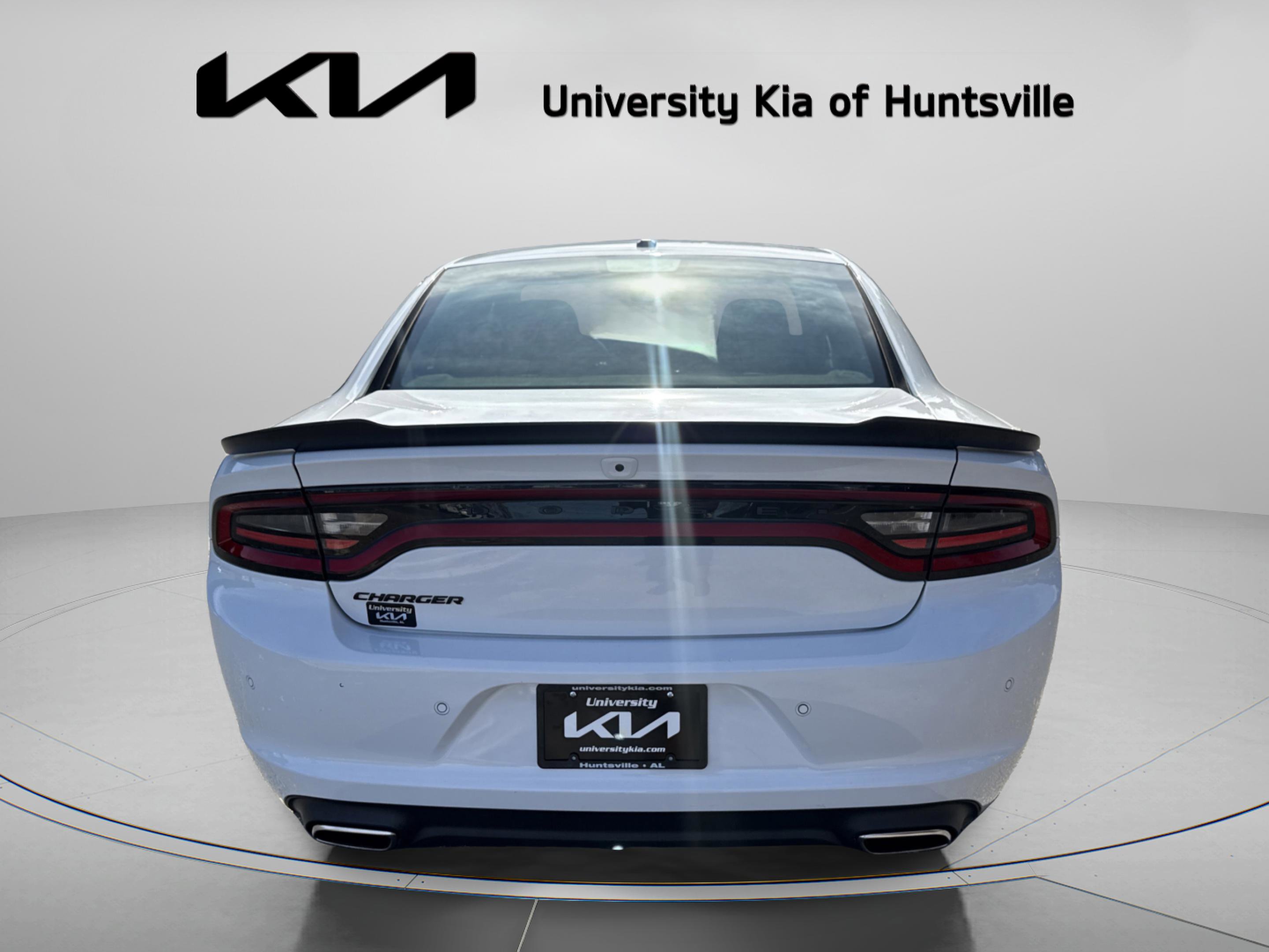 Used 2022 Dodge Charger SXT w/ Blacktop Package image 6