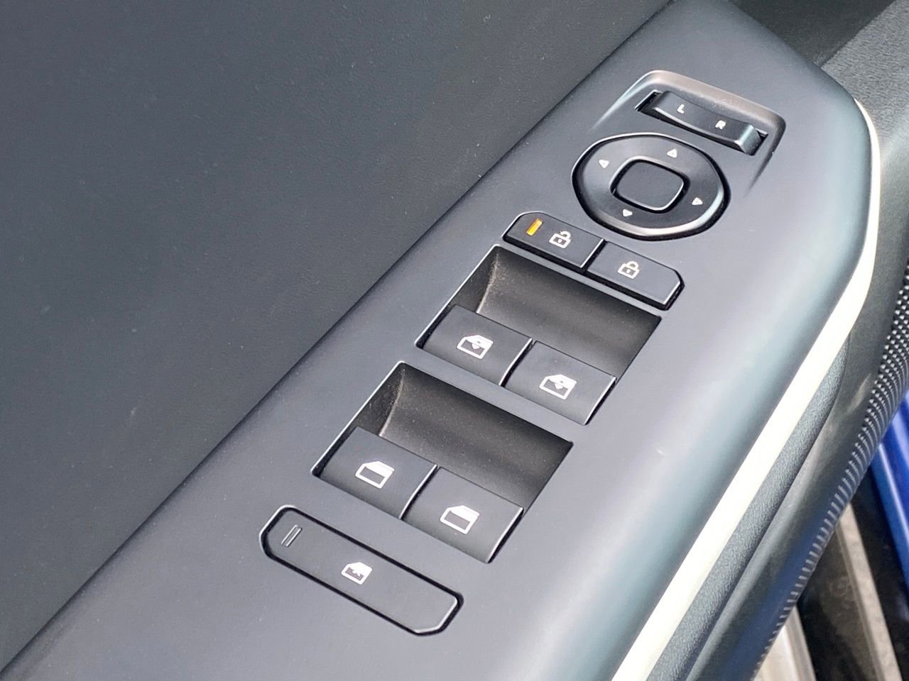 New 2025 Kia K4 GT-Line image 11