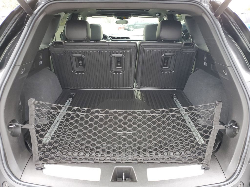 Certified 2023 Cadillac XT5 Premium Luxury FWD image 28