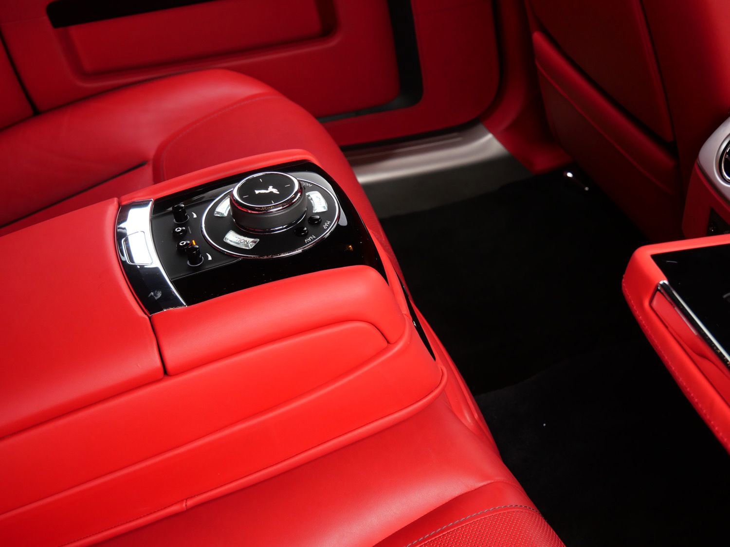 Used 2019 Rolls-Royce Ghost image 30