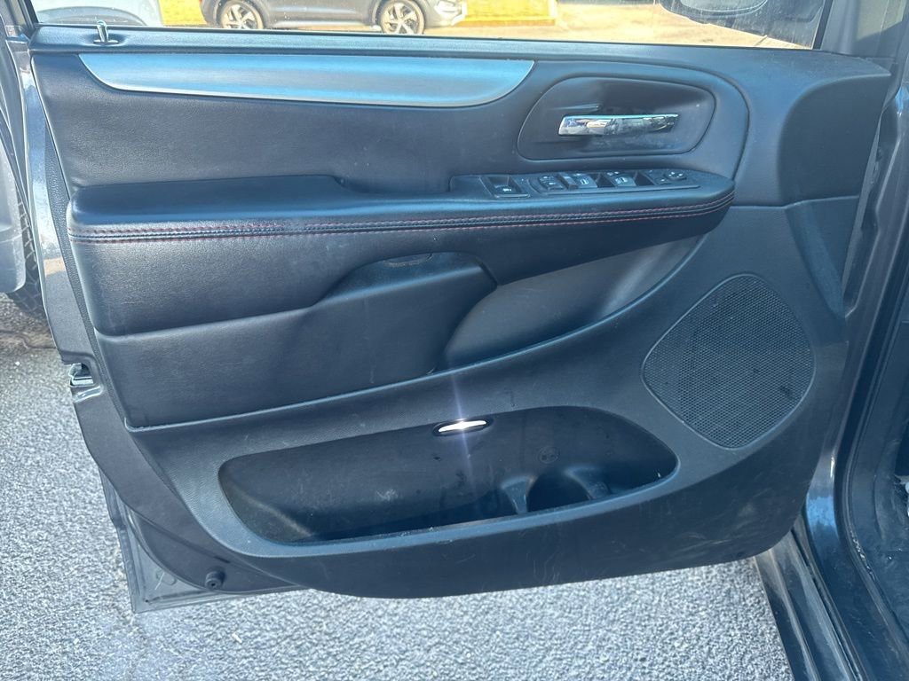 Used 2019 Dodge Grand Caravan GT image 9