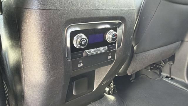 Used 2024 GMC Yukon SLE image 22