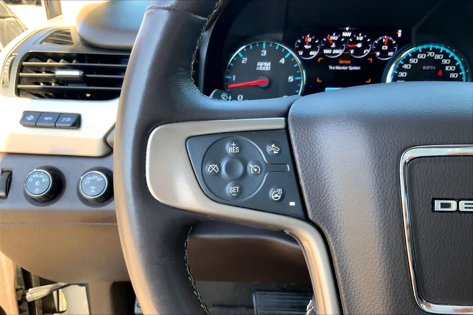 Used 2017 GMC Yukon Denali w/ Open Road Package AWD/4WD image 22
