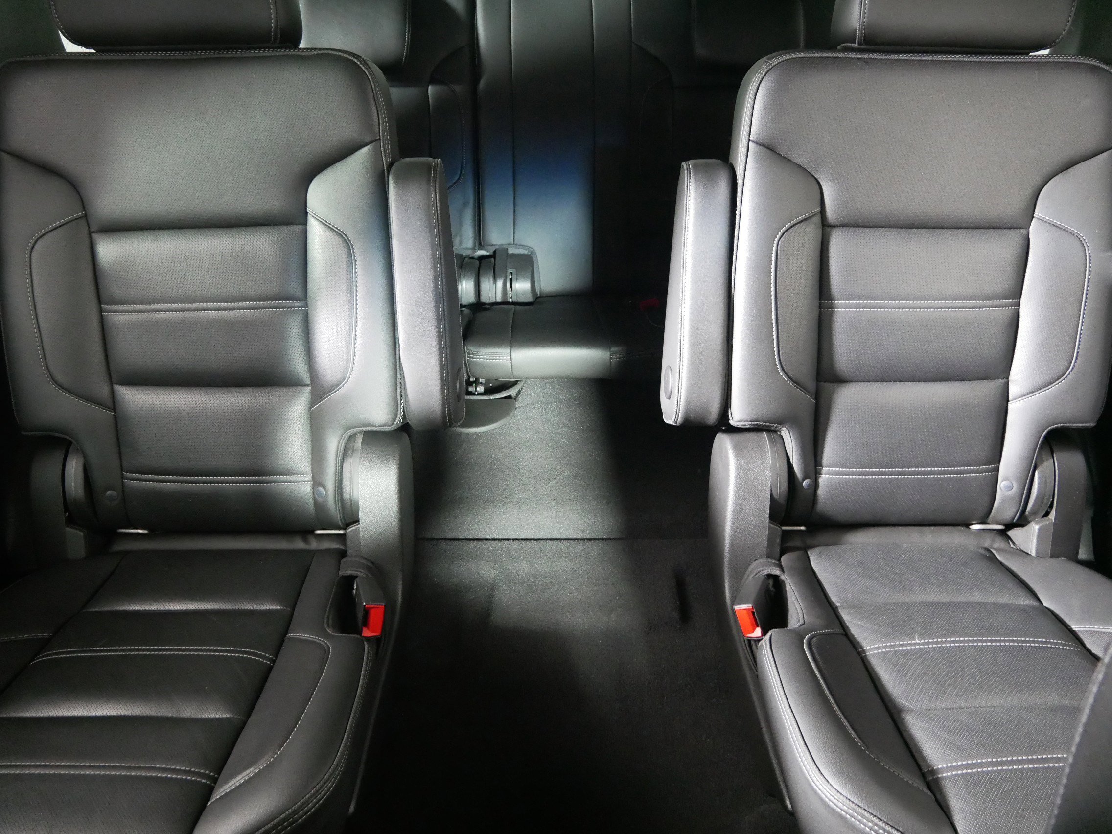 Used 2019 GMC Yukon Denali w/ Denali Ultimate Package image 13